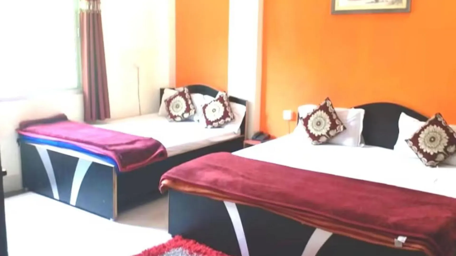 Goroomgo New Ashiyana Palace Varanasi - Fully-Air-Conditioned Hotel At Prime Location With Wifi , Near-Kashi-Vishwanath-Temple, And-Ganga-Ghat - Best Hotel In Varanasi